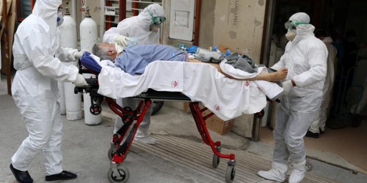 COVID-19/ Në karantinë, spital ose terapi intensive, ja sa kushton trajtimi për t’u shëruar