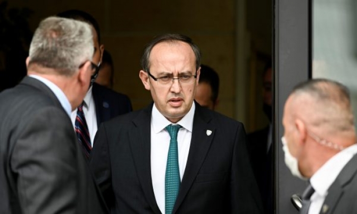 XHANDAMËRIA SERBE HYRI NË KOSOVË/ Hoti mbledh krerët e institucioneve të sigurisë