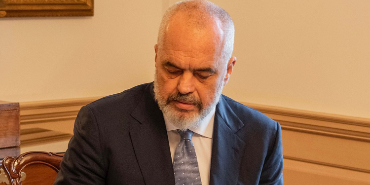 “DRITË MAGJEPSËSE…”/ Rama publikon pamjen nga Deti Jon dhe ka dy fjalë për të gjithë (FOTO)