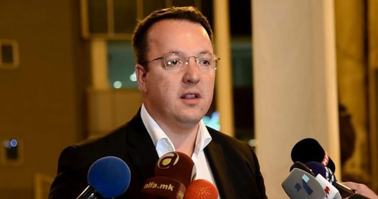 SHTYHET SEANCA PËR QEVERINË E RE NË MAQEDONINË E VERIUT/ VMRO-DPMNE paralajmëron: Në vjeshtë nisim protesta masive