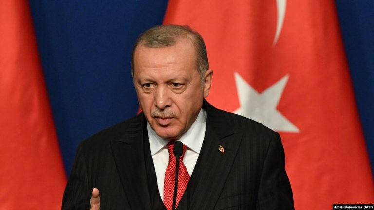TURQIA DHE SYNIMET E SAJA PËR SUPERFUQI/ Erdogani paralajmërim për armikun e përbetuar, Armeninë