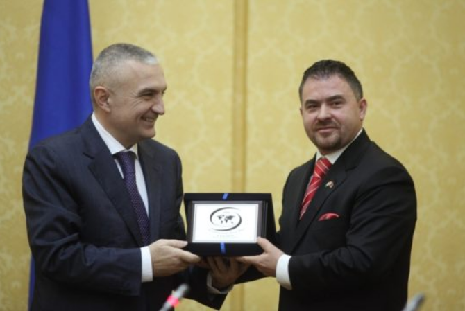 PAS ÇËSHTJES SË YLLI NDROQIT/ Meta reagon: Fakte tronditëse dhe alarmuese të censurës dhe presioneve në rritje ndaj medias së pavarur