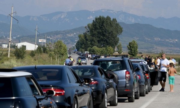 LAJM I MIRË/ Zyrtarët grekë mbërrijnë në Kakavijë: Puna do vijojë edhe gjatë natës