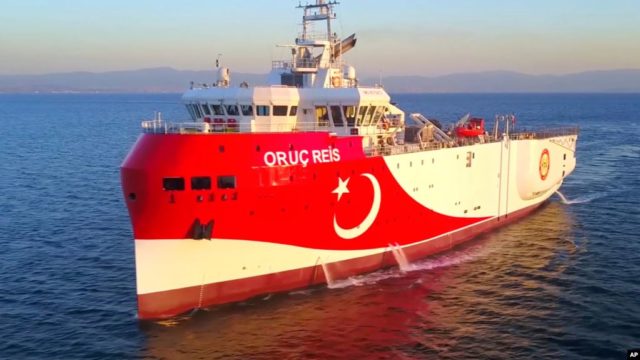 RRITEN SËRISH TENSIONET TURQI-GREQI NË MESDHE/ Erdogan: Do hakmerremi, çdo sulm ndaj anijes do të paguhet me një çmim të lartë