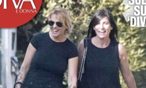 HISTORIA QË KA TRAZUAR ITALINË/ Ish-e fejuara e Berlusconit, tani lidhet me një femër (FOTOT)