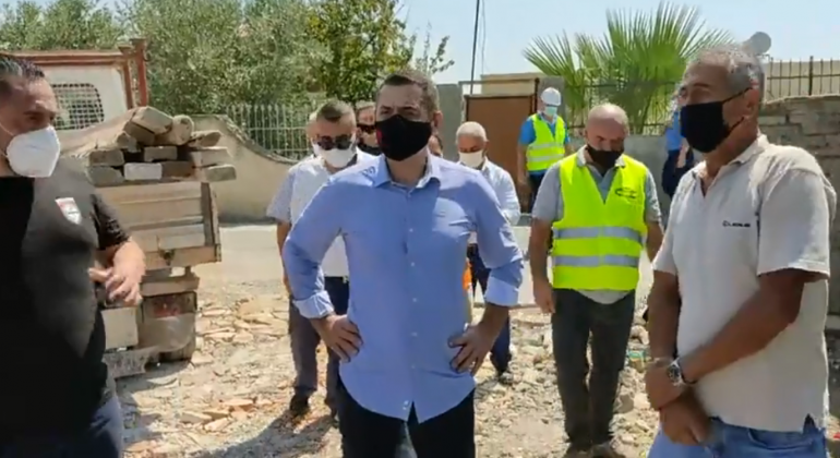 RINDËRTIMI/ Ahmetaj në Shijak: 233 shtëpi të reja, shumica e familjeve e festojnë Vitin e Ri në çati të re (VIDEO)