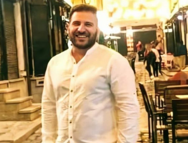 PËRCOLLI DJALIN PËR NË BANESËN E FUNDIT/ Stilistja e njohur nxjerr FOTOT e fundit me shkrimin prekës të 29-vjeçarit