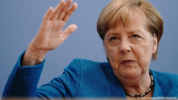 “NË KRIZË AJO TRREGOHET E PATUNDUR”/ Angela Merkel, menaxhuesja e suksesshme