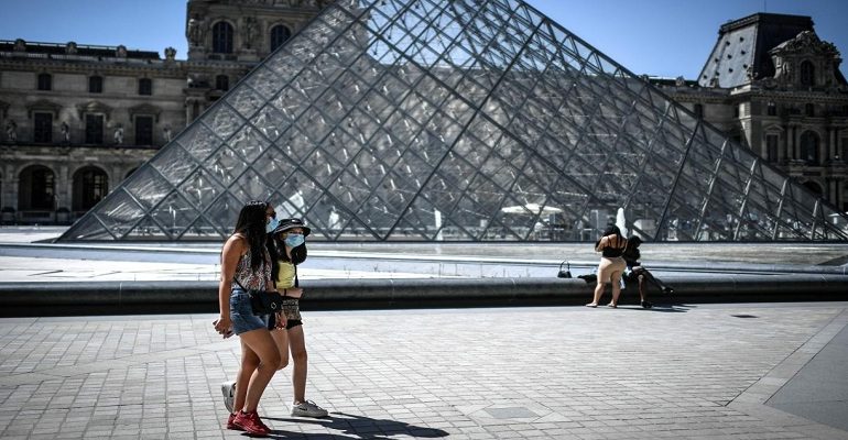 SITUATA E COVID-19/ Nga sot në Paris maska e detyrueshme dhe në natyrë