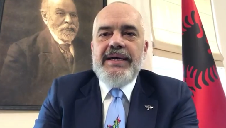 BATUTAT/ “Turpin ta mbajnë ata që…”, Rama me komentuesit: Mos thuaj zbahet se po të mos ishte ba do kishim humbur…