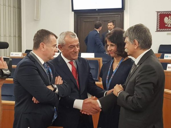 DITA E THEMELIMIT TË HUNGARISË/ Ruçi mesazh urimi: Mirënjohje për kontributin e madh në procesin e integrimit