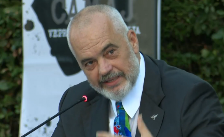 HAPJA E DOSJES/ Rama: “Djajtë” s’e lanë të qetë Martin Camajn as në botën tjetër, ky është varrimi i shpifjeve!