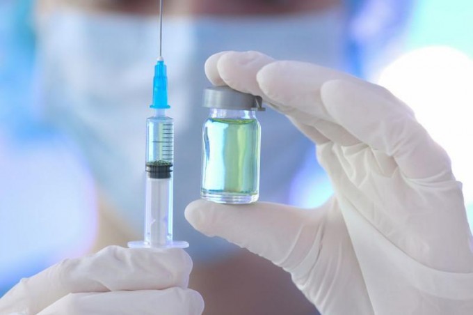 KORONAVIRUSI/ Ekspertët amerikanë: Përfundmisht ja kur mund të jetë e disponueshme vaksina kundër Covid-19