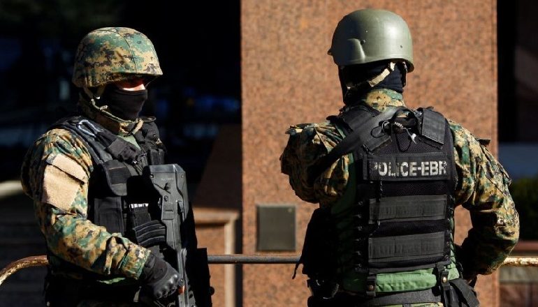 KTHEHEN NGA LUFTRAT NË MAQEDONINË E VERIUT/ Arrestohen 3 pjestarë të një grupi terrorist! Kishin planifikuar sulme…
