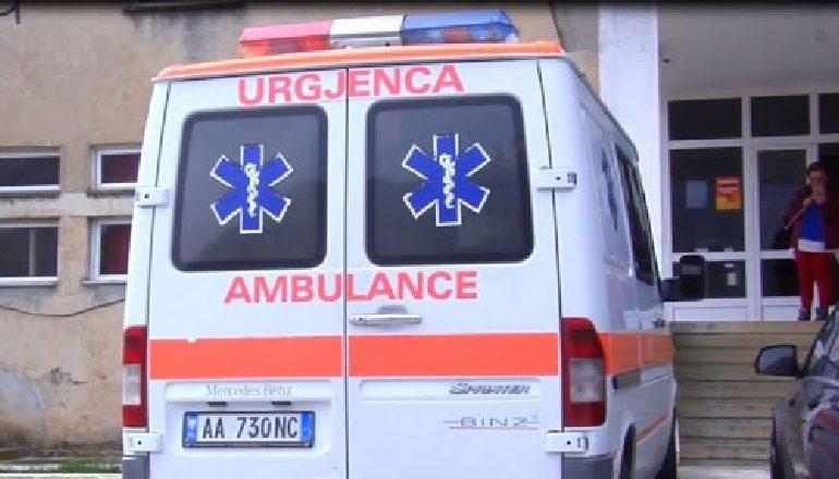 TRAGJIKE NË KAMËZ/ Ndërron jetë punëtori i fabrikës, 35 vjeçari kapet nga makineria