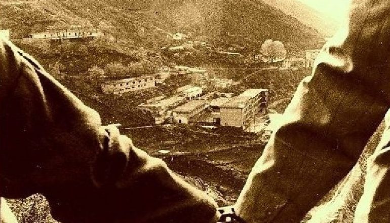 DOSSIER/ Dëshmia e dhimbshme nga SHBA e ish-të dënuarit: Në ‘Kaushin’ e Tiranës, gruaja më solli vajzën 7-vjeçare, s’e kisha…