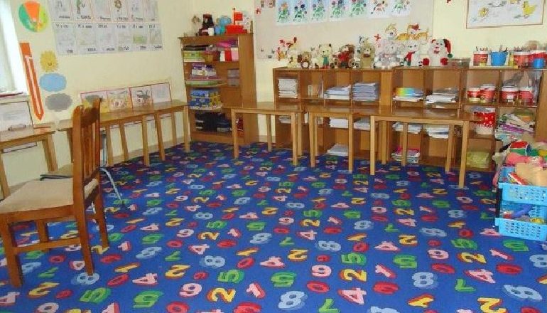 COVID-19/ Infektohet drejtoresha e kopshtit në Elbasan, karantinohet stafi dhe u merren tamponët