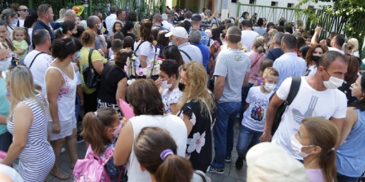 COVID-19/ ISHP: Nëse vijon situata në dyert e shkollave, do të kemi RRITJE të rasteve
