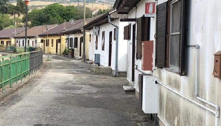 40 VJET PAS TËRMETIT/ Shembulli i Tiranës dhe rasti i Potenzas në Itali, 350 familje jetojnë ende në gërmadha