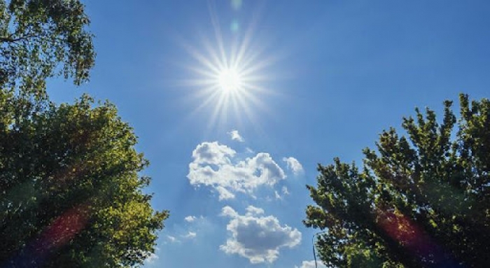 TEMPERATURAT MBETEN TË LARTA/ Mësoni si do të jetë moti sot
