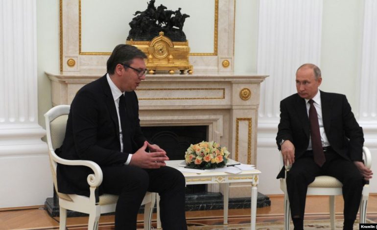 MARRËVESHJA ME KOSOVËN/ Vuçiq e informon Putinin për bisedimet në Uashington dhe Bruksel