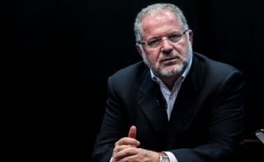 LAJMI I TRISHTË/ Gazetari Baton Haxhiu humb njeriun e tij më të shtrenjtë
