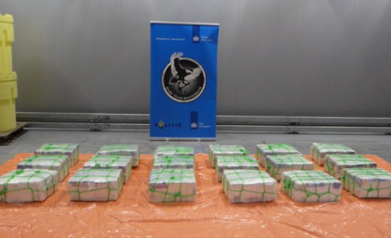 KAPET NJË SASI REKORD DROGE/ Të fshehura brenda këpucëve dhe me destinacion Zvicrën, kapen 600 kg kokainë në Holandë