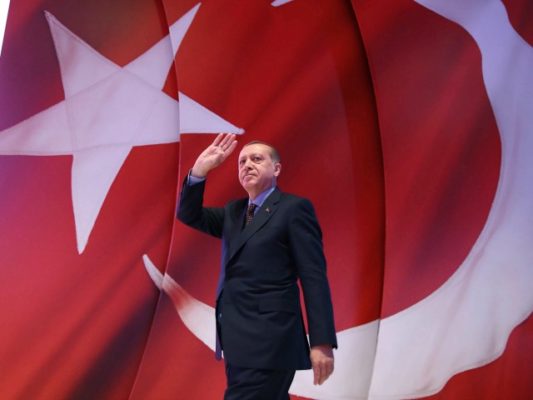 LUFTA E SAPONISUR/ Erdogan i del në mbrojtje Azerbajxhanit: Udhëheqja armene po e çon popullin drejt katastrofës
