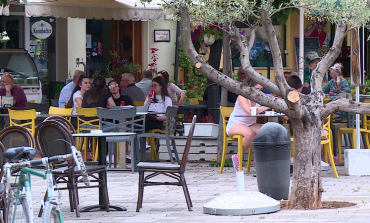 SHIFRAT/ Shqiptarët shpenzuan 54 milionë euro më pak në bare e restorante në tremujorin e dytë