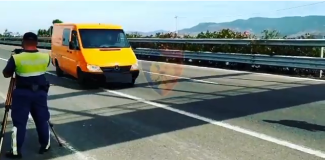 KTHIMI I PUSHUESVE NGA PLAZHET/ Policia: Në akse ka fluks por nuk është bllokuar lëvizja. Pezullohen…