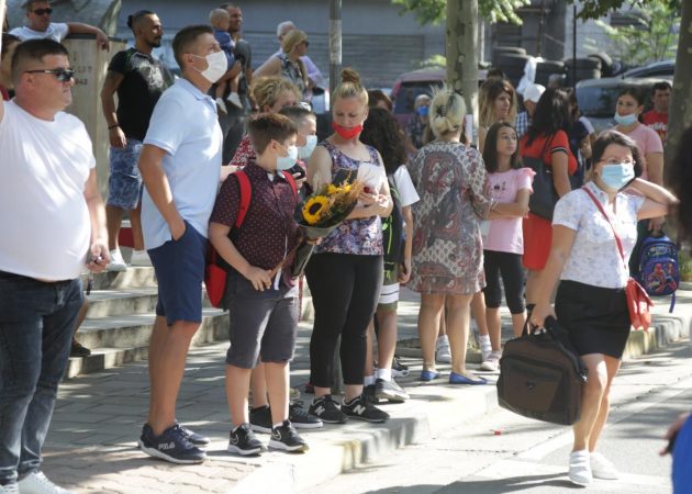 NISJA E MËSIMIT/ MSH apel: Prindërit, nxënësit dhe mësuesit të kontribuojnë për zbatimin e masave ndaj COVID-19, ju përgjigjemi…