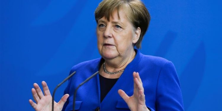 FRIKË NGA VALA E DYTË E COVID-19/ Merkel: Gjermania rrezikon të ketë mbi 19 mijë raste ditore