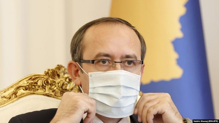 VITI I RI SHKOLLOR/ Hoti: Janë bërë përgatitjet e nevojshme, duhet të kujdesemi që fëmijët të respektojnë masat