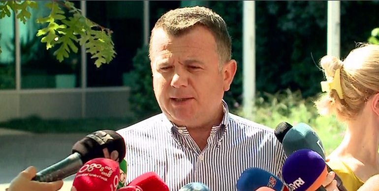PAS MBLEDHJES ME TË DELEGUARIT NË RRETHE/ Balla: Ja çfarë diskutuam, i dorëzuam Ramës…