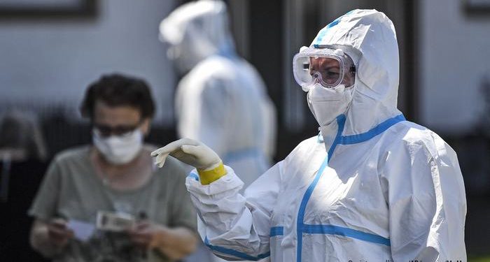 “RREZIKU I TAMPONIT…”/ Asnjë test për Covid-19 nuk është i saktë. Shkencëtarët tregojnë pse