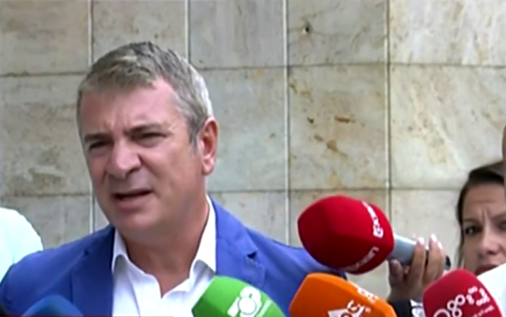 TETË DITË NGA AFATI/ Gjiknuri paralajmëron: Nuk do lëmë vakum kushtetues, nëse opozita s’bëhet pjesë, do vijojmë me reflektimet në Kodin Zgjedhor