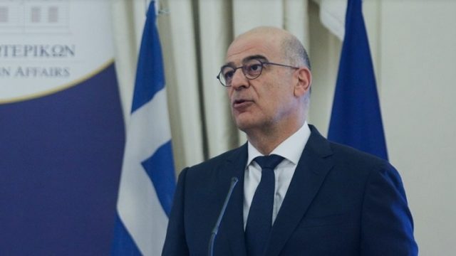 KUFIRI DETAR/ Ministri i Jashtëm grek: Po shqyrtojmë veprimet e duhura për shtrirje me 12 milje në Jon