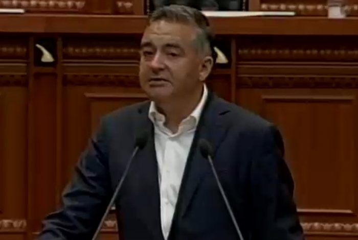 PARLAMENTI/ Ministri Klosi në interpelancë për Turizmin, në rend dite dhe krijimi i Komisionit të Posaçëm për KQZ-në e re
