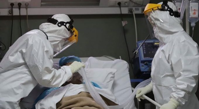 COVID-19/ Situatë shqetësuese e shtrimeve në spital, ja sa është numri i pacientëve në terapi intesive dhe intubim