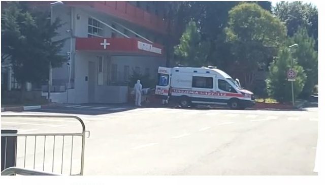 I INFEKTUAR ME COVID-19/ Dërgohet një pacient tek Infektivi, ende nuk dihet gjendja shëndetësore e tij