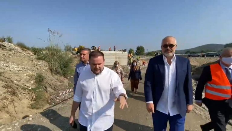 INSPEKTON PUNIMET PËR LANDFILLIN E RI NË BERAT/ Rama: 7 vite më parë Shqipëria ishte turpi i botës, vazhdon pa pushim…