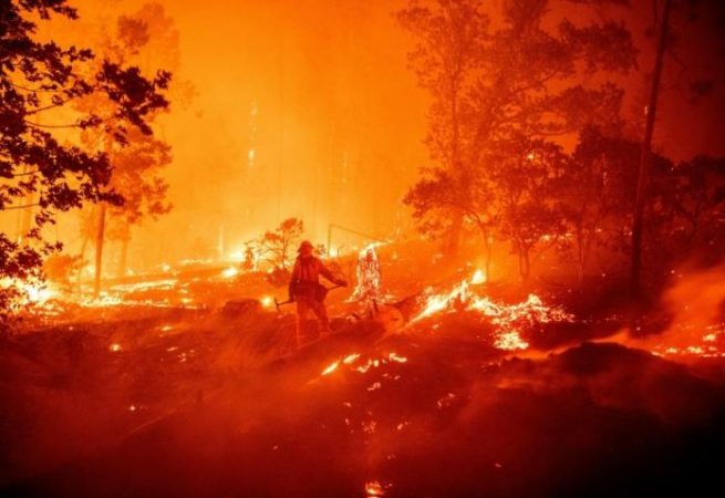 ZJARRET MASIVE NË OREGON TË SHBA-VE/ Mbi gjysmë milioni njerëz shpërngulen nga frika e flakëve