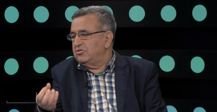 “JAM GATI TË DËSHMOJ PËR VRASJEN E AZEMIT”/ Fatos Klosi: Berisha e di ç’ndodh po u hap dosja