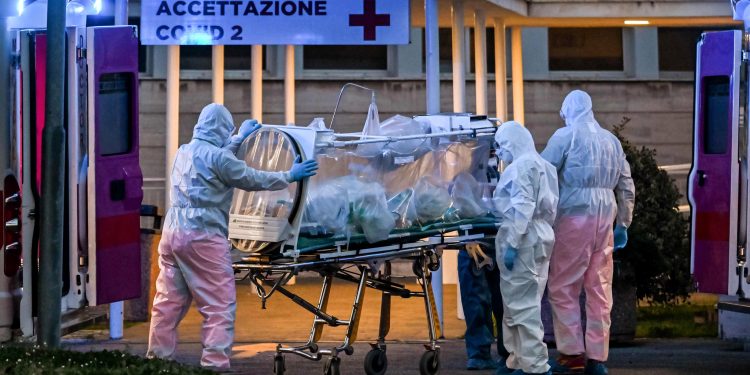 COVID-19/ Studimi italian zbulon shkaqet e vdekjes për pacientët në terapi intensive
