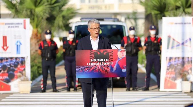 APEL TË RINJVE NGA DURRËSI/ Lleshaj: Bashkohuni me Policinë e Shtetit për të luftuar krimin kibernetik