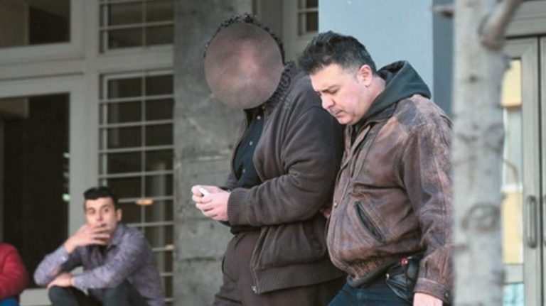 SKANDALI SEKSUAL TRONDIT GREQINË/ Murgu abuzon me 7 të mitur, fëmijët rrëfejnë tmerrin: Ndodhte çdo ditë!