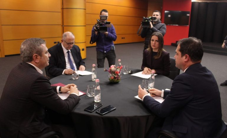 DY SFIDAT KRYESORE/ Ja kur rikthehet Këshilli Politik i Reformës Zgjedhore