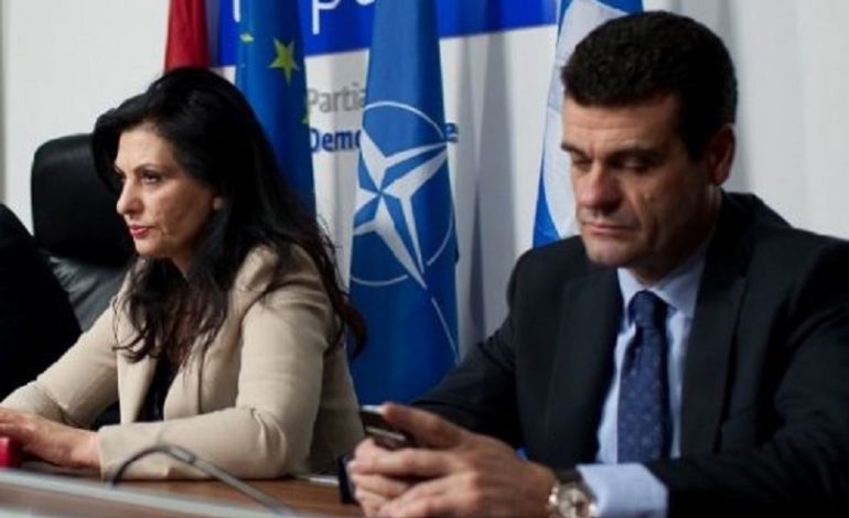 JOZEFINA TOPALLI NUK PRANOI RIKTHIMIN NË PD/ Patozi: Parti personale e Bashës