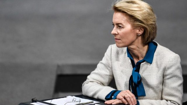 HELMIMI I KRYETARIT TË OPOZITËS RUSE/ Reagon BE: Akt i neveritshëm e frikacak, autorët të dalin para drejtësisë