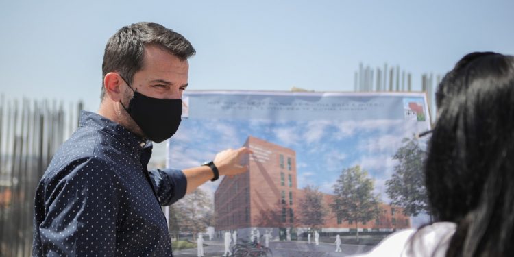 “SFIDON” BASHËN/ Veliaj: Të kandidojë në Tiranë, të ballafaqohet me rekordin e tij të premtimeve të pambajtura